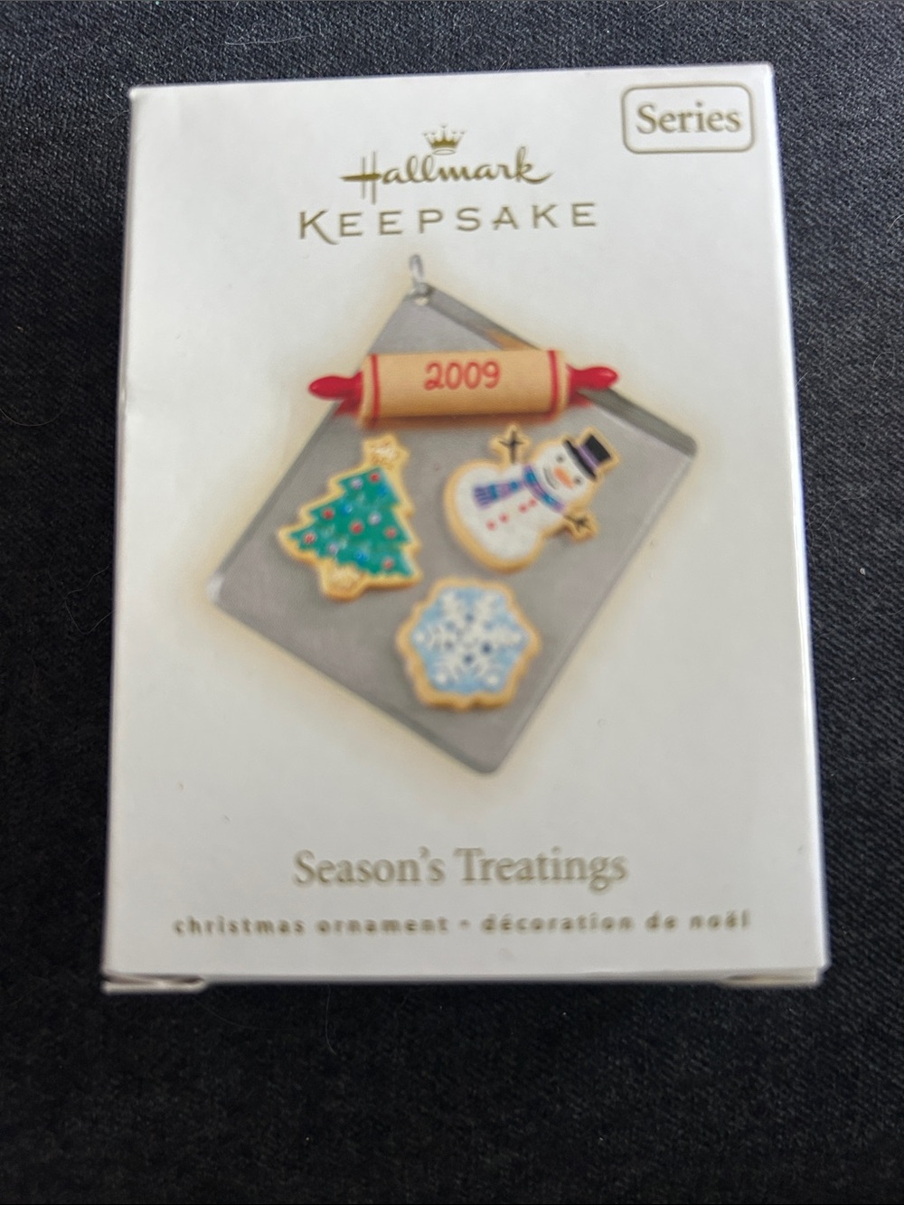 Hallmark Keepsake Ornament Seasons Treating’s 2009. Holiday cookies. New in box.